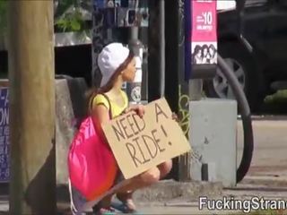 Hitchhiker remaja london smith fucked dan jizzed dalam awam