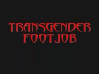 Transgender мастурбація ногами